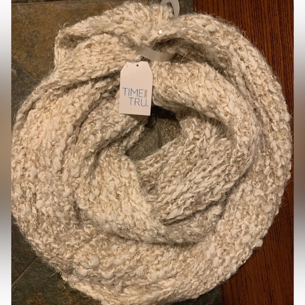 Time and tru infinity scarf